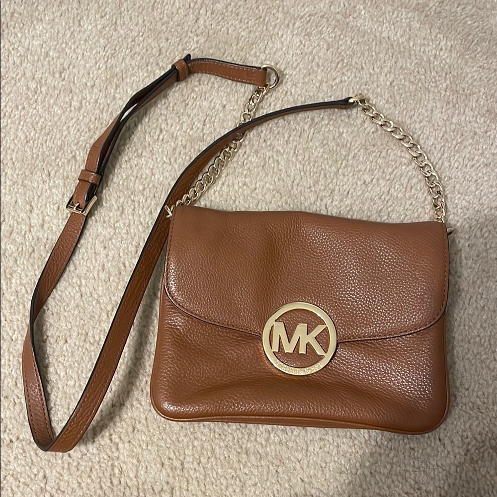 Michael Kors Brown Crossbody Bag with Sleek Design